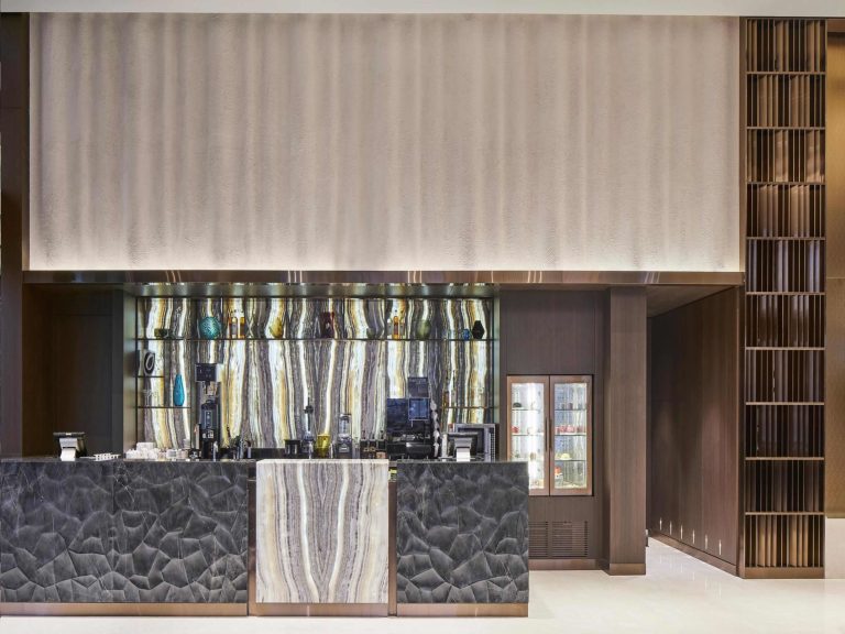 DE240B3B-967C-46E2-A773-5507A4714C73-min-min